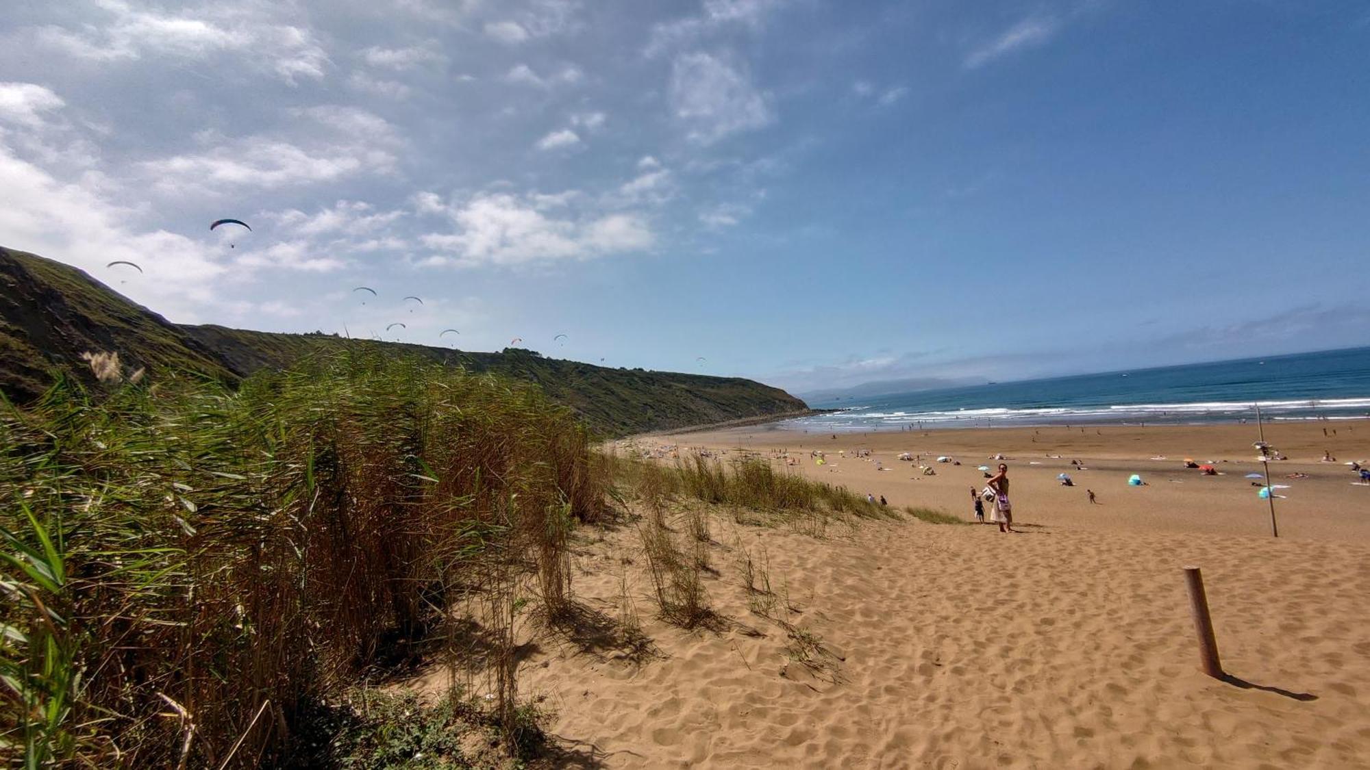 Junto A Las Playas,Dos Terrazas Y Vistas Al Mar Sopelana Buitenkant foto